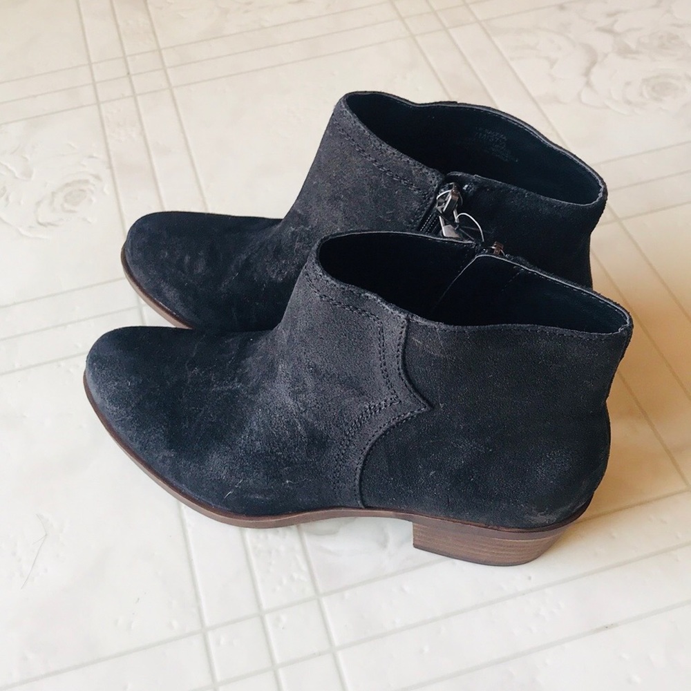 Lucky 🍀 Brand Balexa Suede Leather Ankle Booties